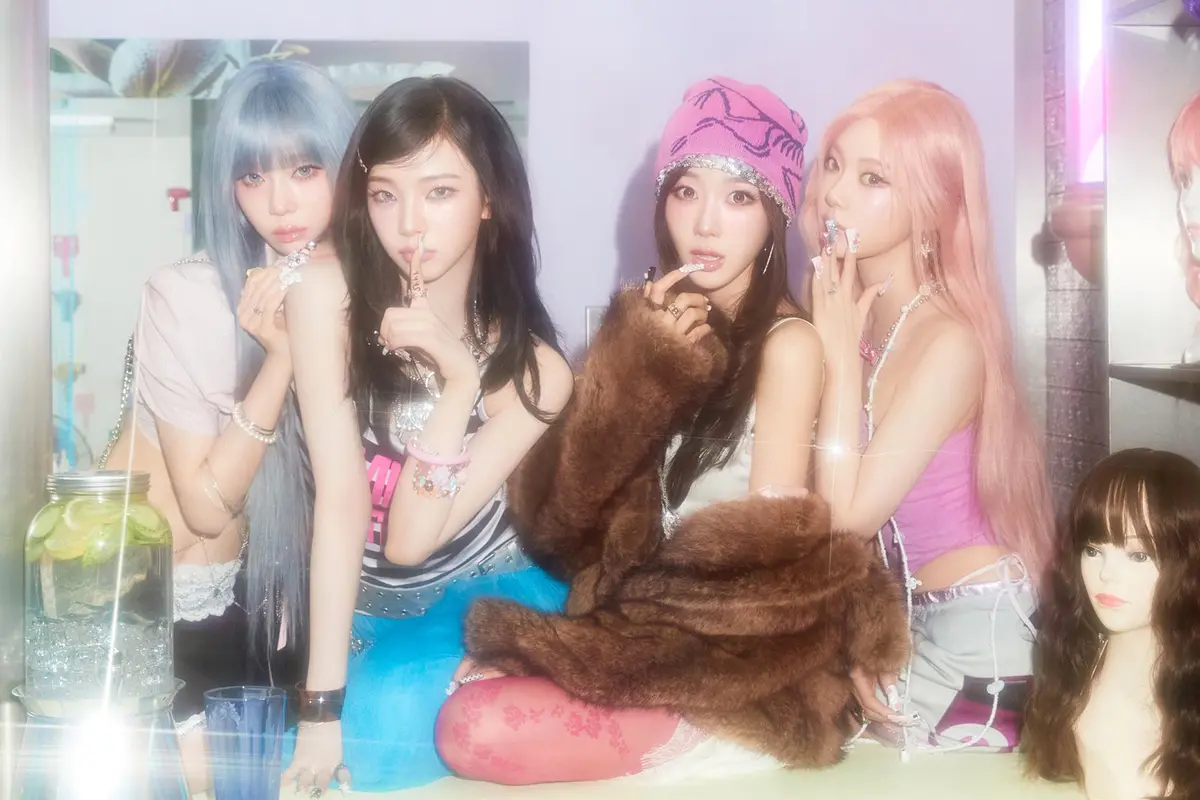 Cover aespa members for 1st Japan Mini Album KISS N TELL